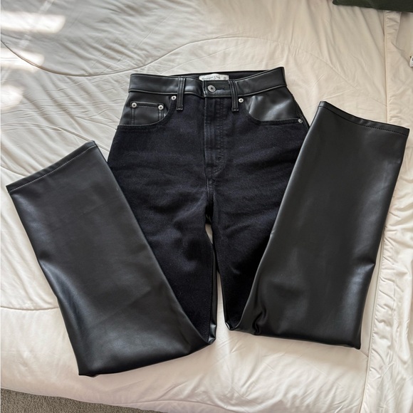 Abercrombie & Fitch Denim - 24XS Abercrombie & Fitch Black Mixed Fabric Ultra High-Rise Straight Jeans Pants